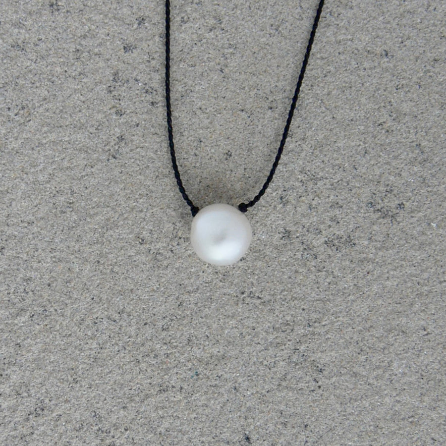 Silk and Pearl Necklace - Black