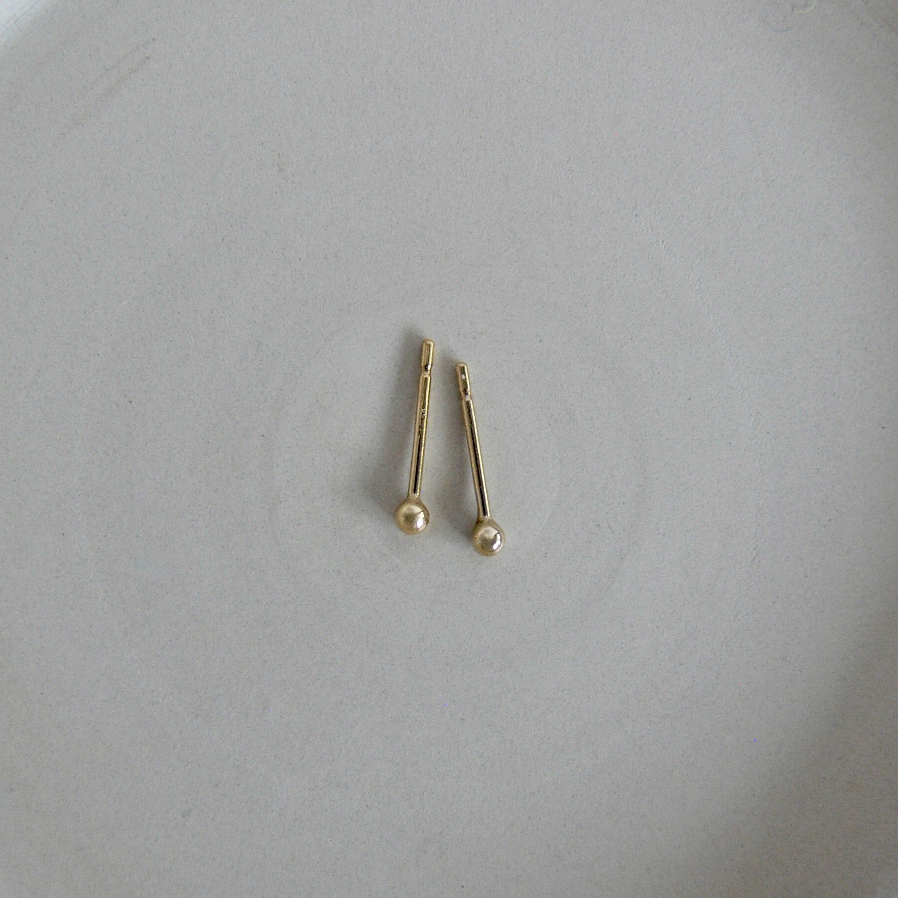 Minimal Gold Stud