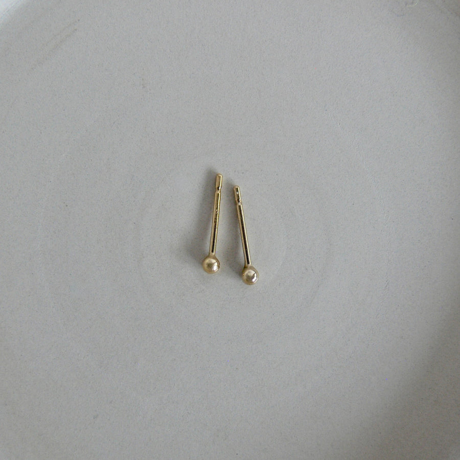 Minimal Gold Stud