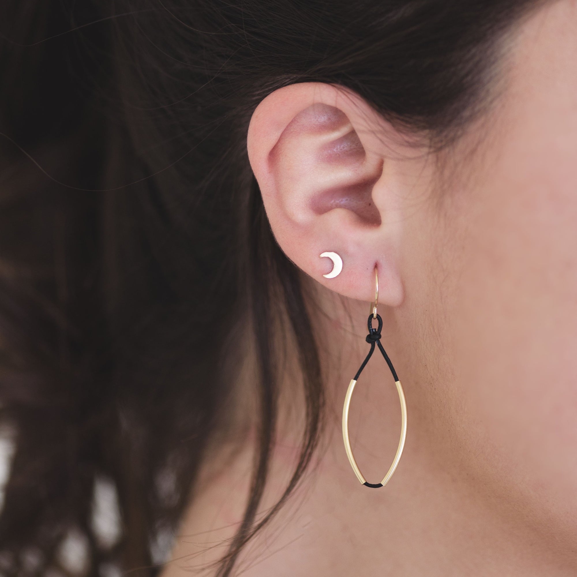 Minimal Wrap Earrings - Gold